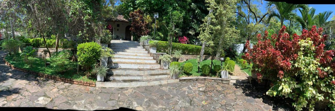 Lali Villa & Fruit Garden Galle Bagian luar foto